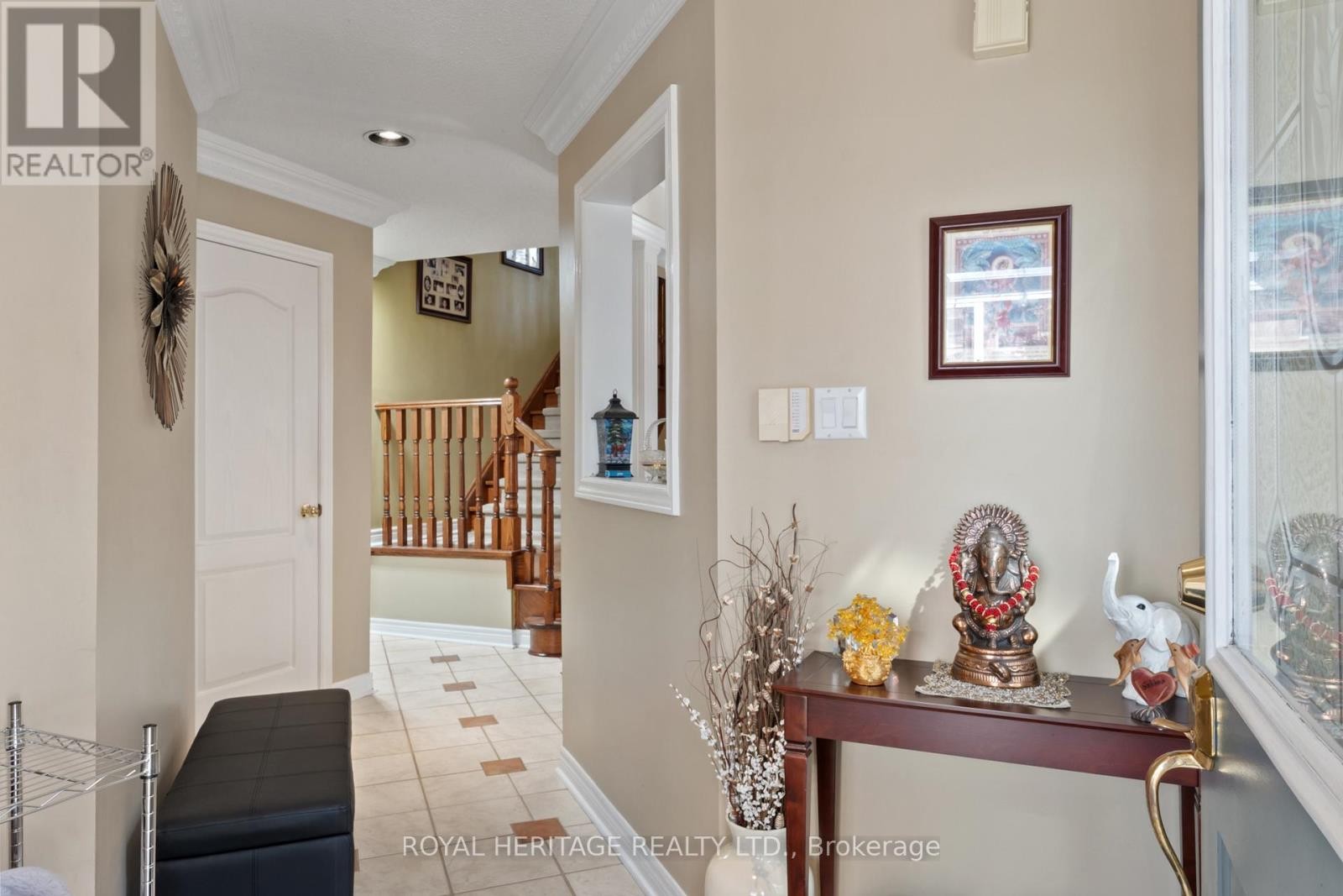 












1101 GOSSAMER DRIVE

,
Pickering (Liverpool),




Ontario
L1X2T7

