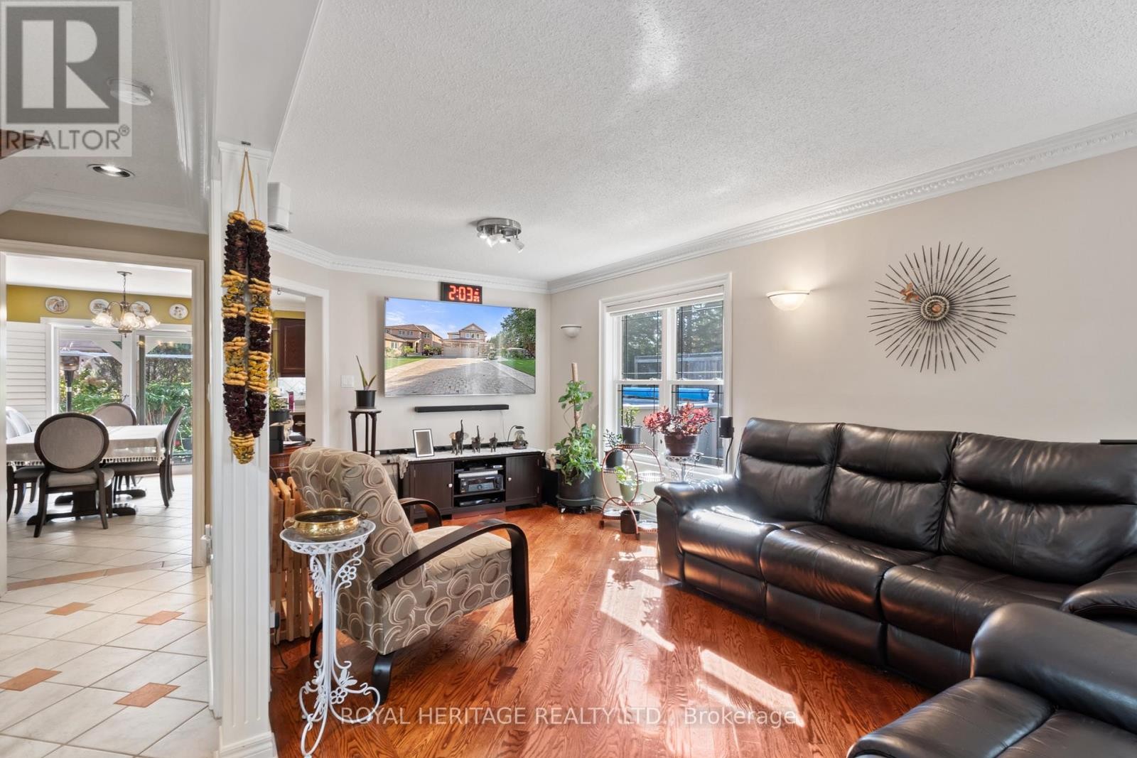 












1101 GOSSAMER DRIVE

,
Pickering (Liverpool),




Ontario
L1X2T7

