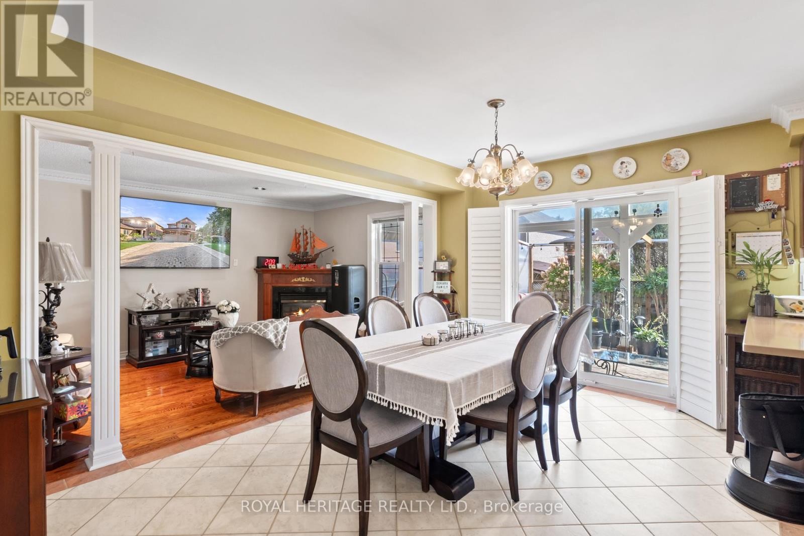 












1101 GOSSAMER DRIVE

,
Pickering (Liverpool),




Ontario
L1X2T7

