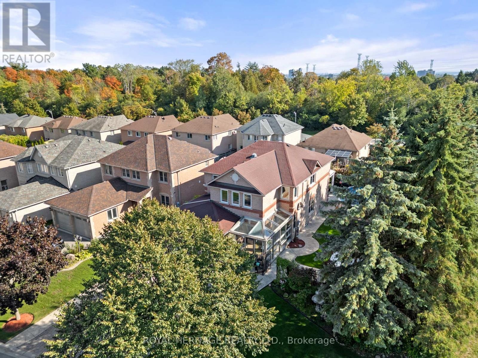 












1101 GOSSAMER DRIVE

,
Pickering (Liverpool),




Ontario
L1X2T7

