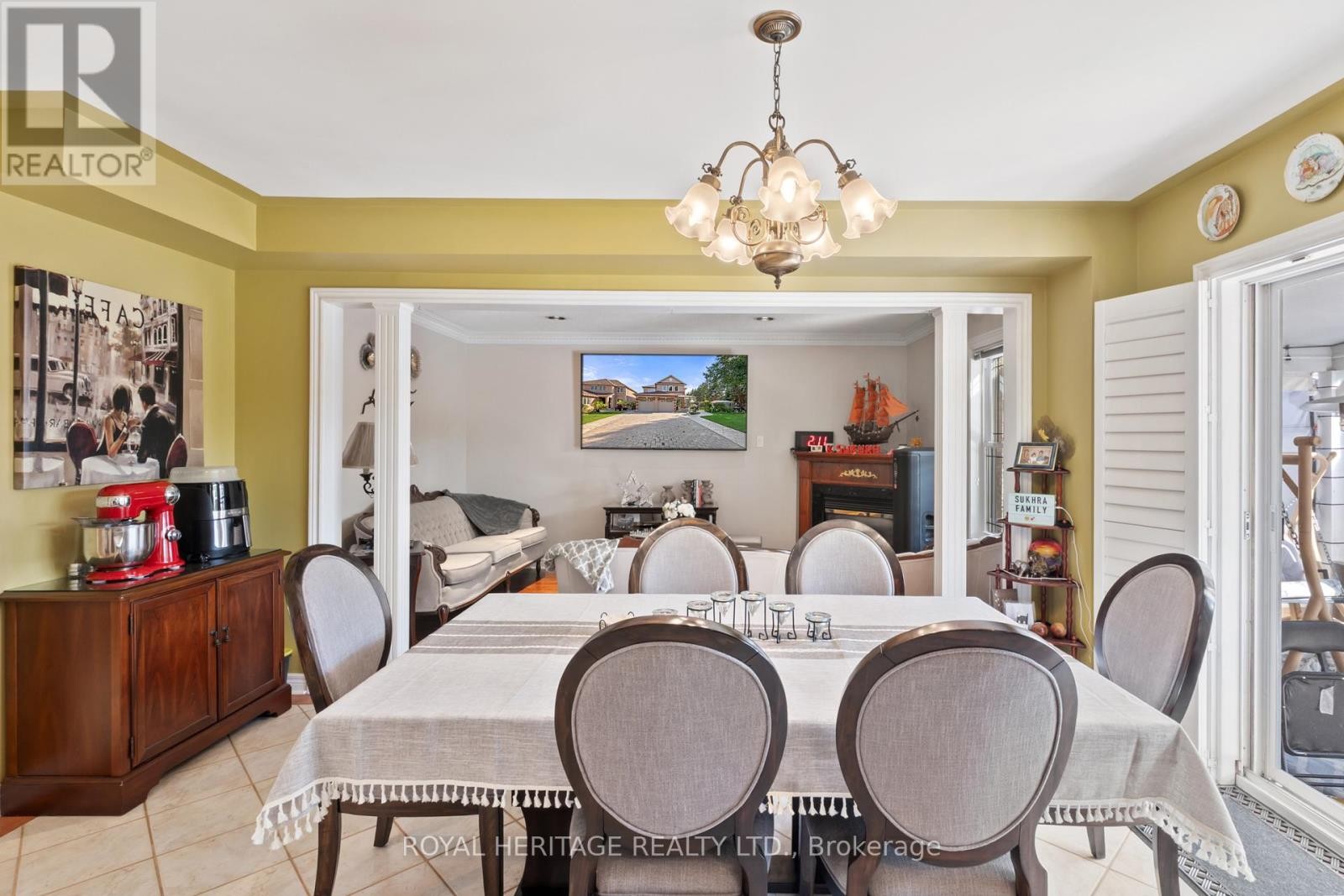 












1101 GOSSAMER DRIVE

,
Pickering (Liverpool),




Ontario
L1X2T7

