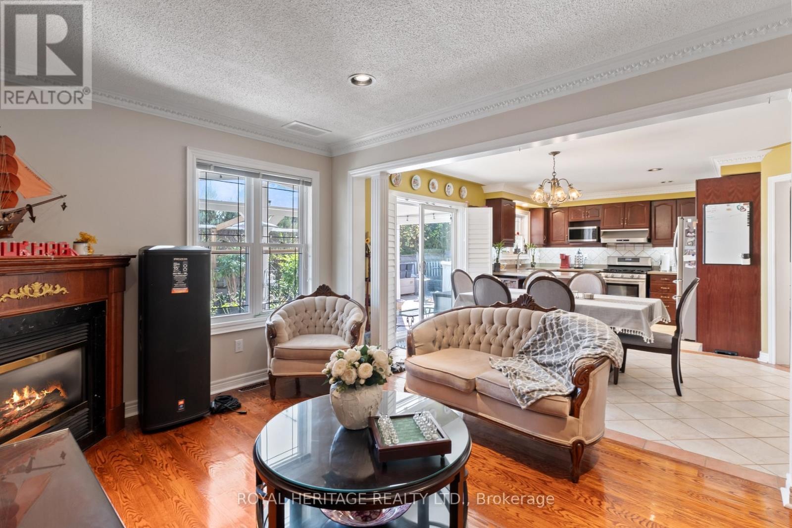 












1101 GOSSAMER DRIVE

,
Pickering (Liverpool),




Ontario
L1X2T7

