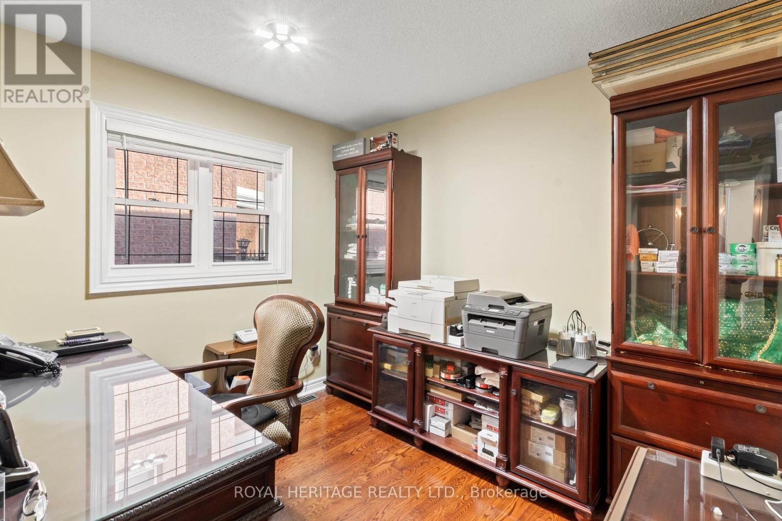 












1101 GOSSAMER DRIVE

,
Pickering (Liverpool),




Ontario
L1X2T7

