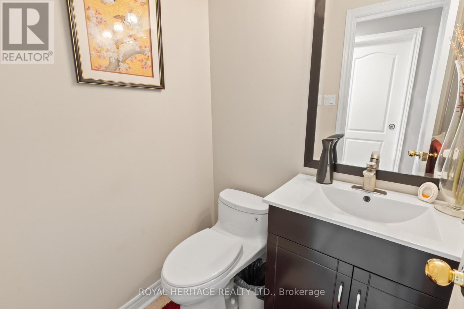 












1101 GOSSAMER DRIVE

,
Pickering (Liverpool),




Ontario
L1X2T7

