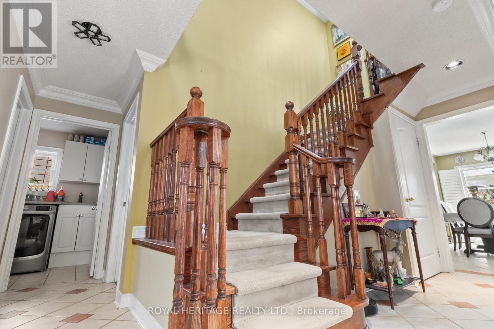 












1101 GOSSAMER DRIVE

,
Pickering (Liverpool),




Ontario
L1X2T7

