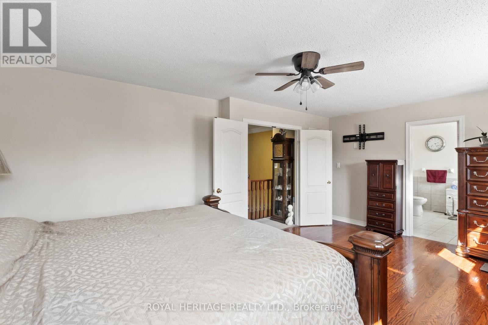 












1101 GOSSAMER DRIVE

,
Pickering (Liverpool),




Ontario
L1X2T7

