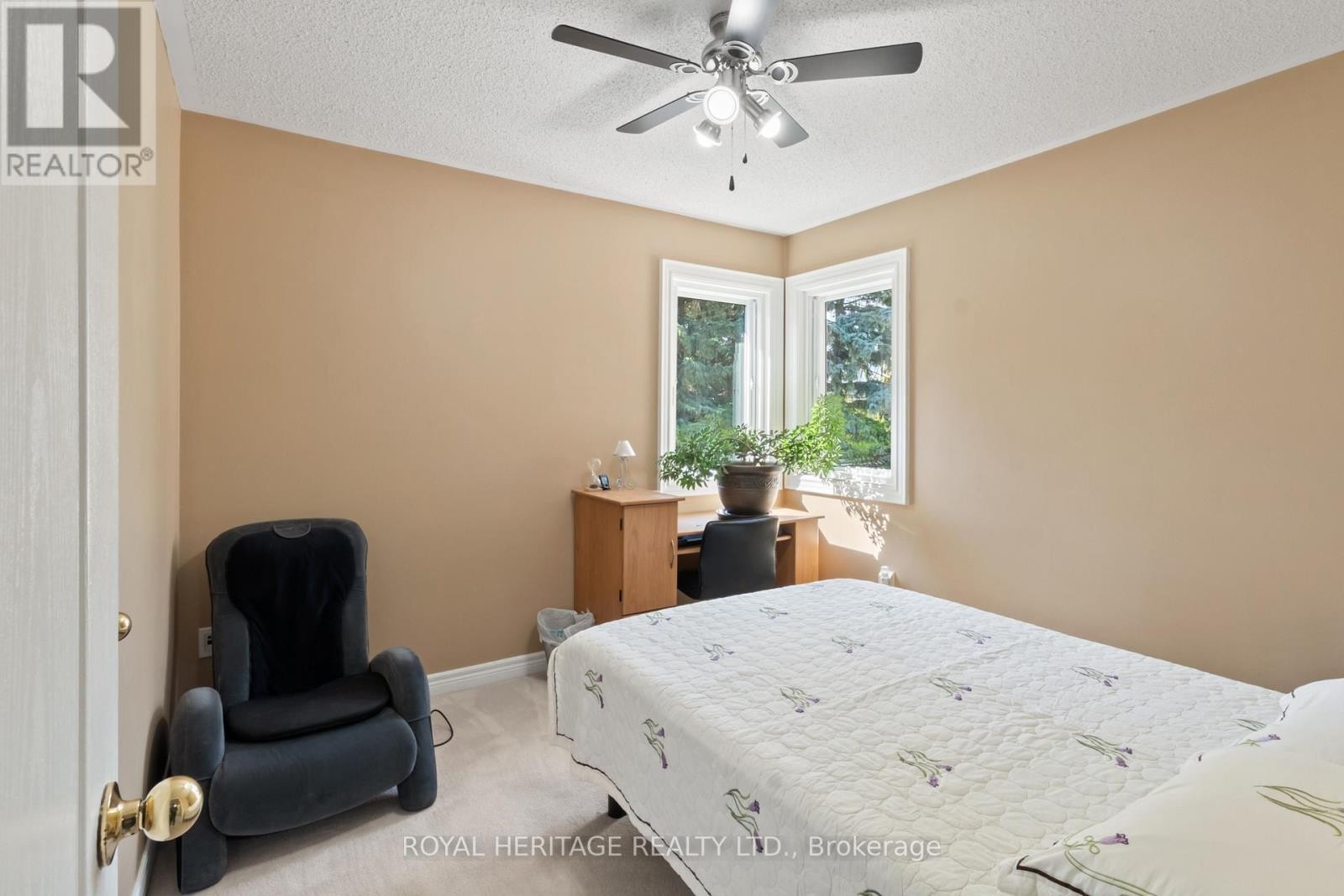 












1101 GOSSAMER DRIVE

,
Pickering (Liverpool),




Ontario
L1X2T7

