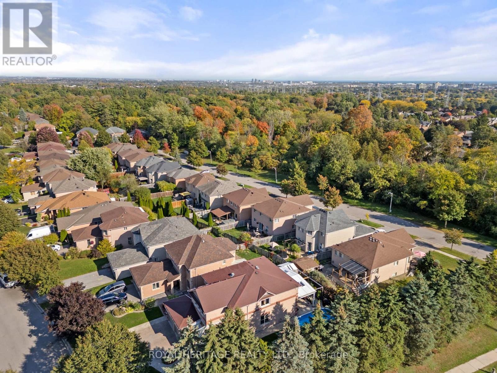 












1101 GOSSAMER DRIVE

,
Pickering (Liverpool),




Ontario
L1X2T7

