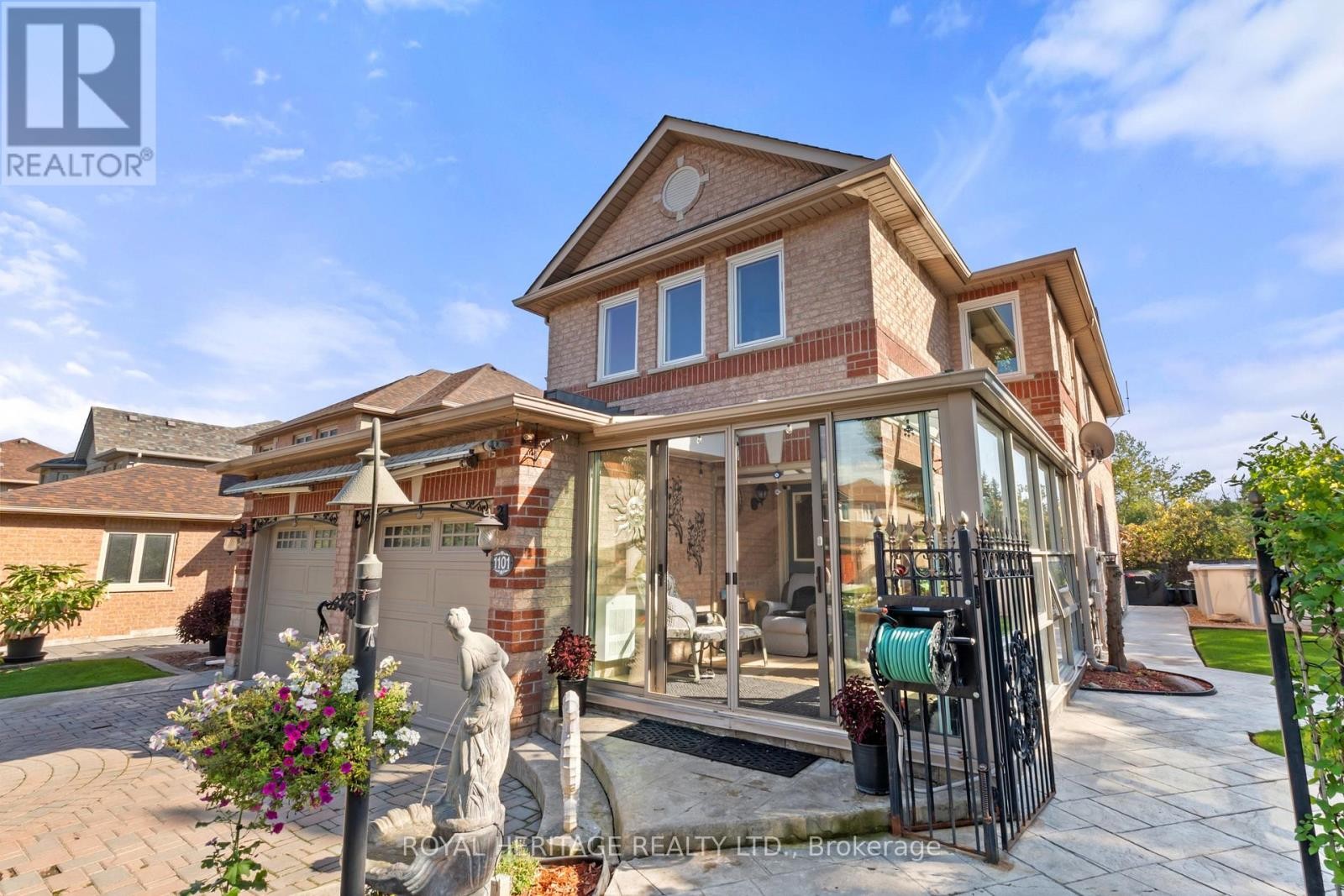 












1101 GOSSAMER DRIVE

,
Pickering (Liverpool),




Ontario
L1X2T7

