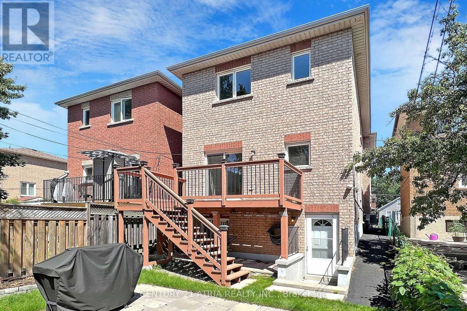 












26 AYLESWORTH AVENUE

,
Toronto (Birchcliffe-Cliffside),




Ontario
M1N2J5

