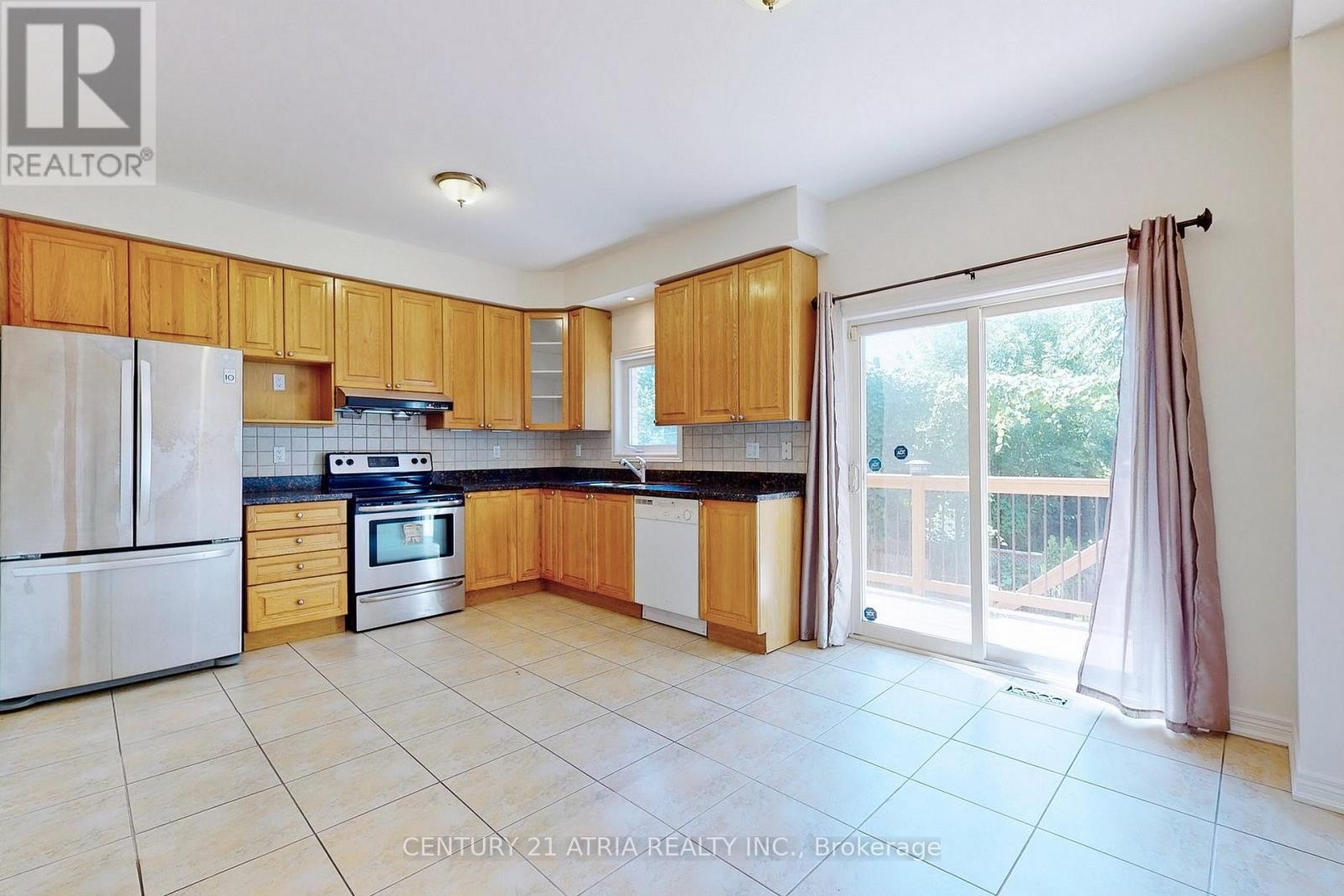 












26 AYLESWORTH AVENUE

,
Toronto (Birchcliffe-Cliffside),




Ontario
M1N2J5

