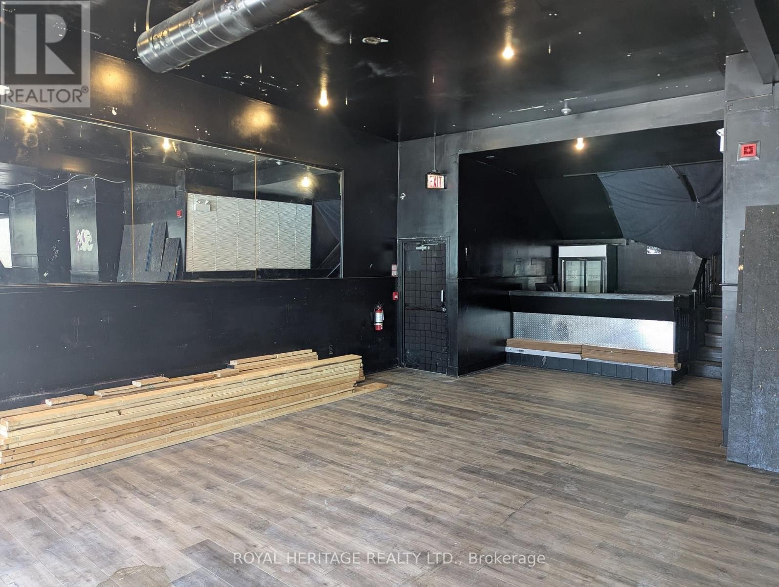 












504 SIMCOE STREET S

,
Oshawa (Central),




Ontario
L1H4J8


