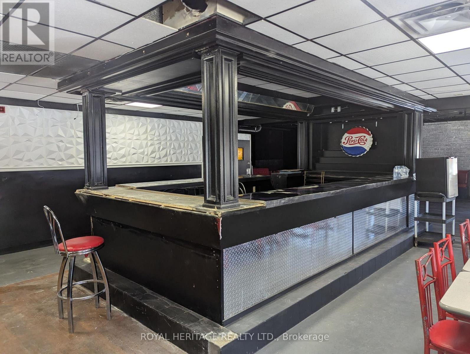 












504 SIMCOE STREET S

,
Oshawa (Central),




Ontario
L1H4J8

