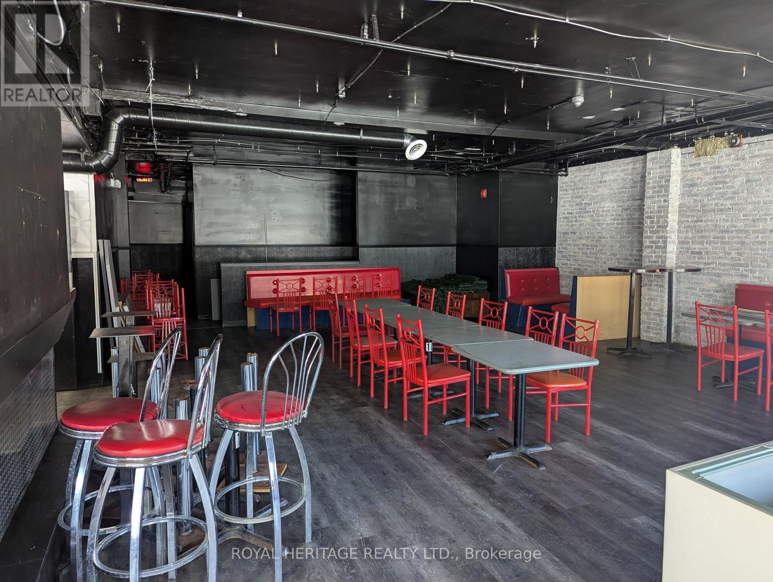 












504 SIMCOE STREET S

,
Oshawa (Central),




Ontario
L1H4J8

