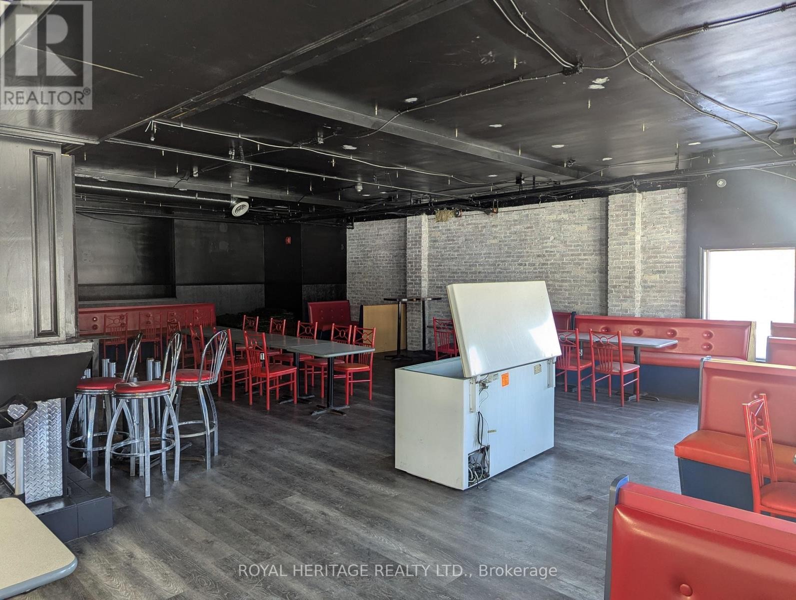 












504 SIMCOE STREET S

,
Oshawa (Central),




Ontario
L1H4J8

