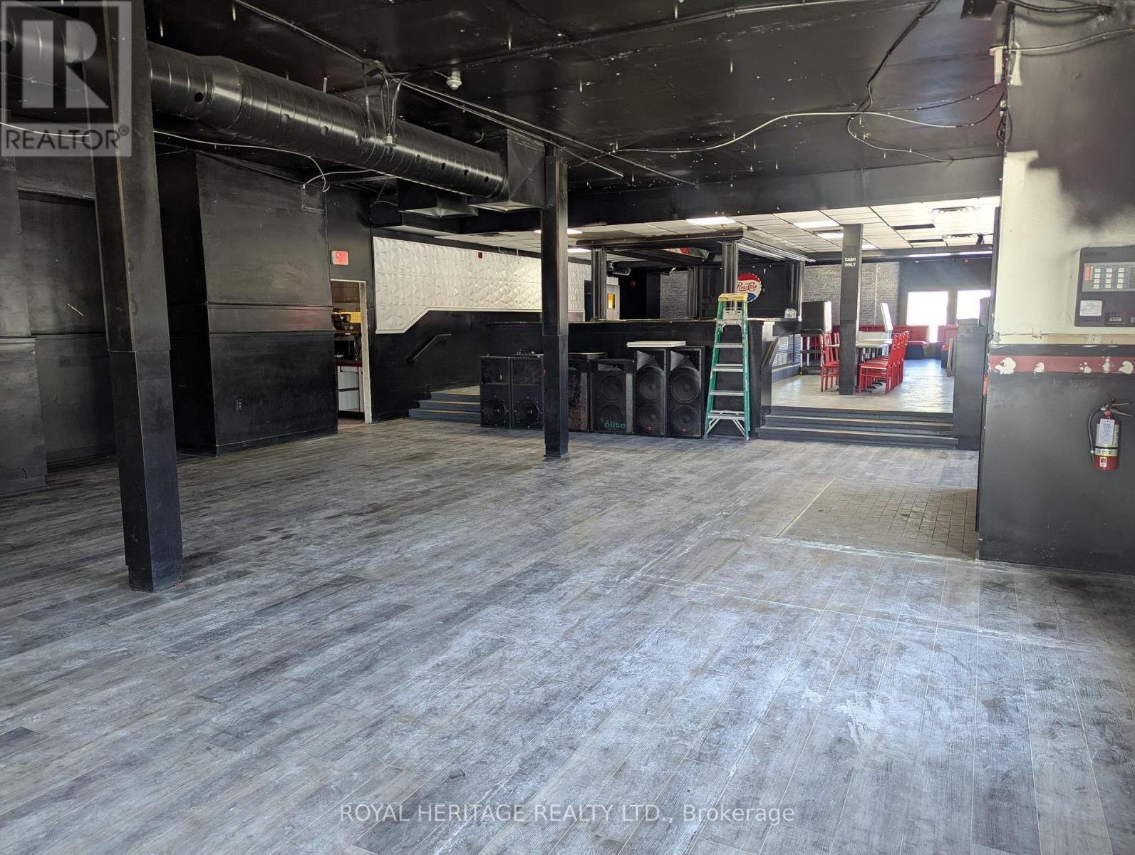 












504 SIMCOE STREET S

,
Oshawa (Central),




Ontario
L1H4J8

