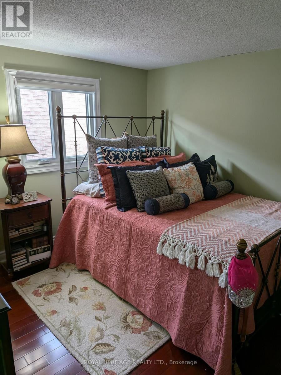 












59 HEWITT CRESCENT

,
Ajax (South East),




Ontario
L1S7A6

