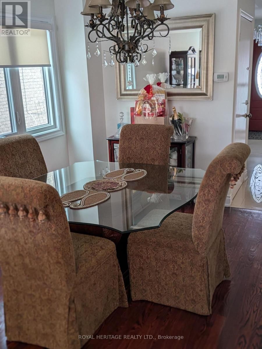 












59 HEWITT CRESCENT

,
Ajax (South East),




Ontario
L1S7A6

