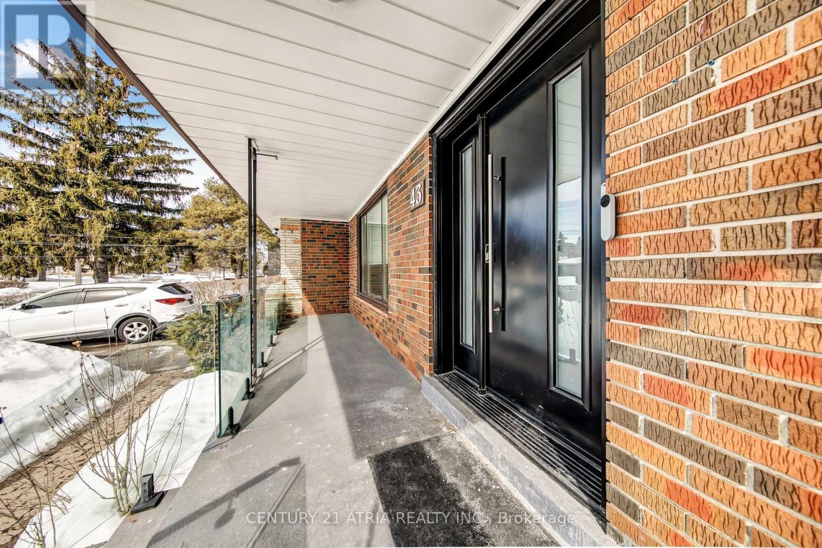 












43 ARAGON AVENUE

,
Toronto (Tam O'Shanter-Sullivan),




Ontario
M1T1X8

