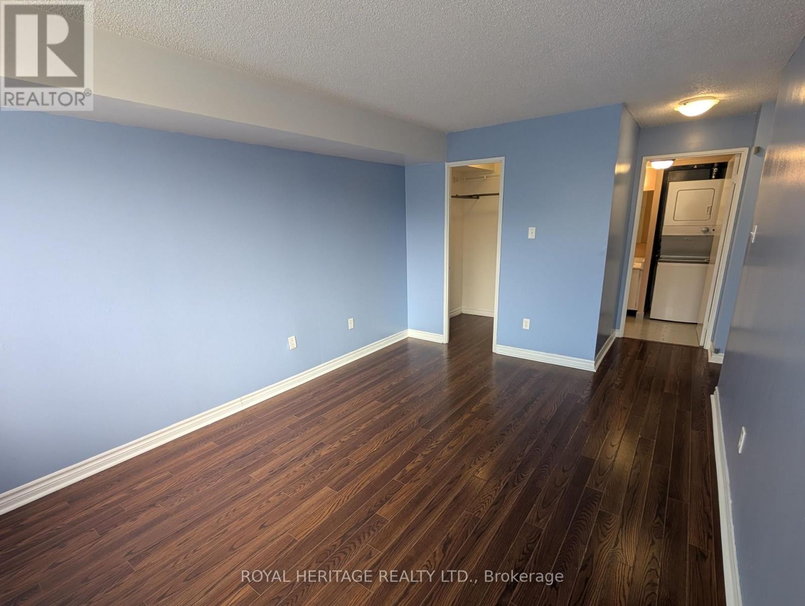 












509 - 3050 ELLESMERE ROAD

,
Toronto (Morningside),




Ontario
M1E5E6

