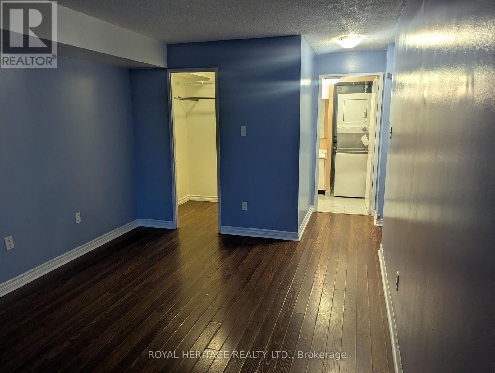 












509 - 3050 ELLESMERE ROAD

,
Toronto (Morningside),




Ontario
M1E5E6

