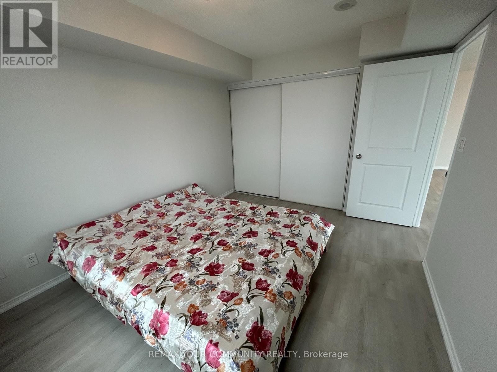 












15C - 8 ROSEBANK DRIVE

,
Toronto (Malvern),




Ontario
M1B5Z3

