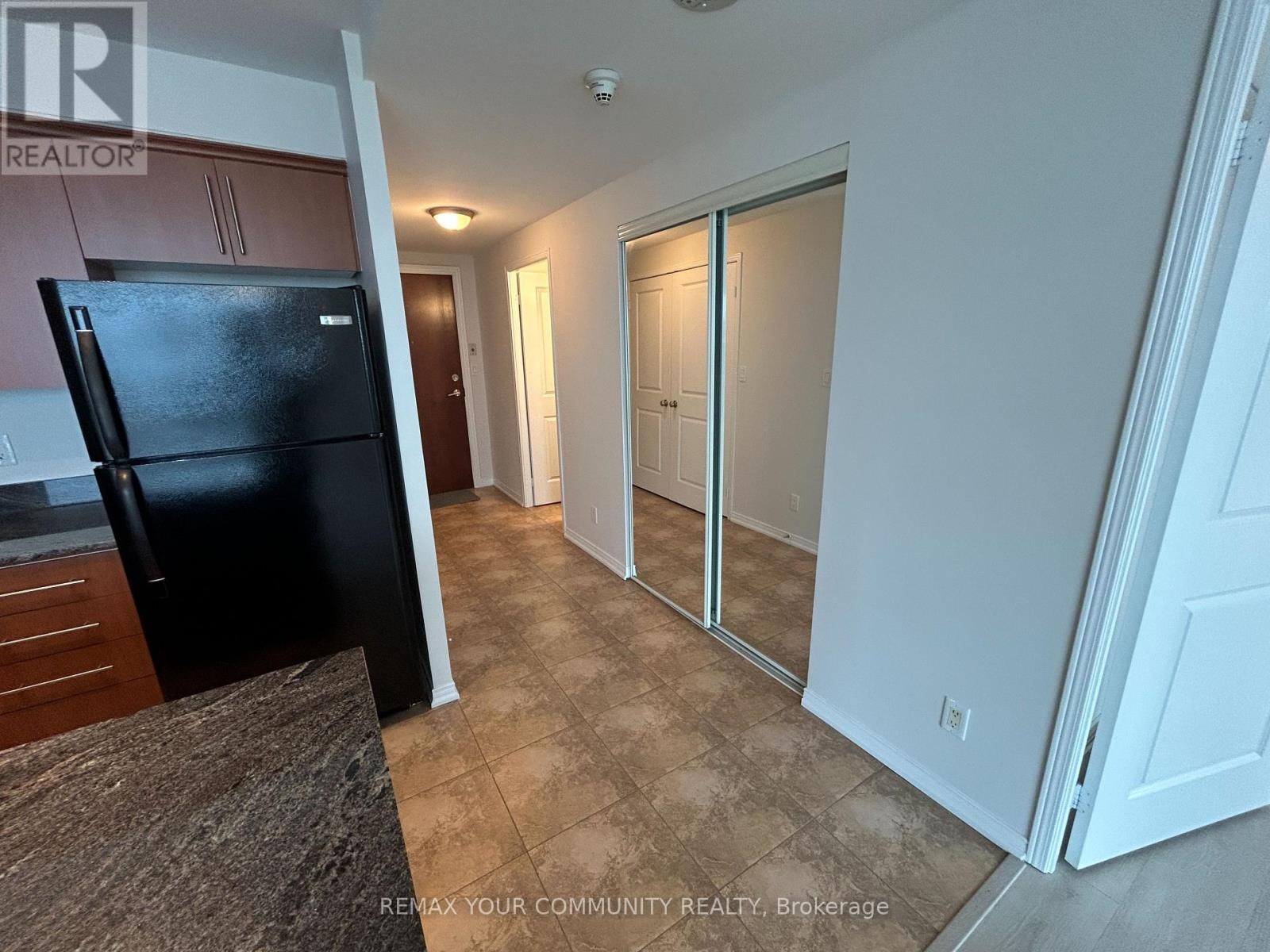 












15C - 8 ROSEBANK DRIVE

,
Toronto (Malvern),




Ontario
M1B5Z3

