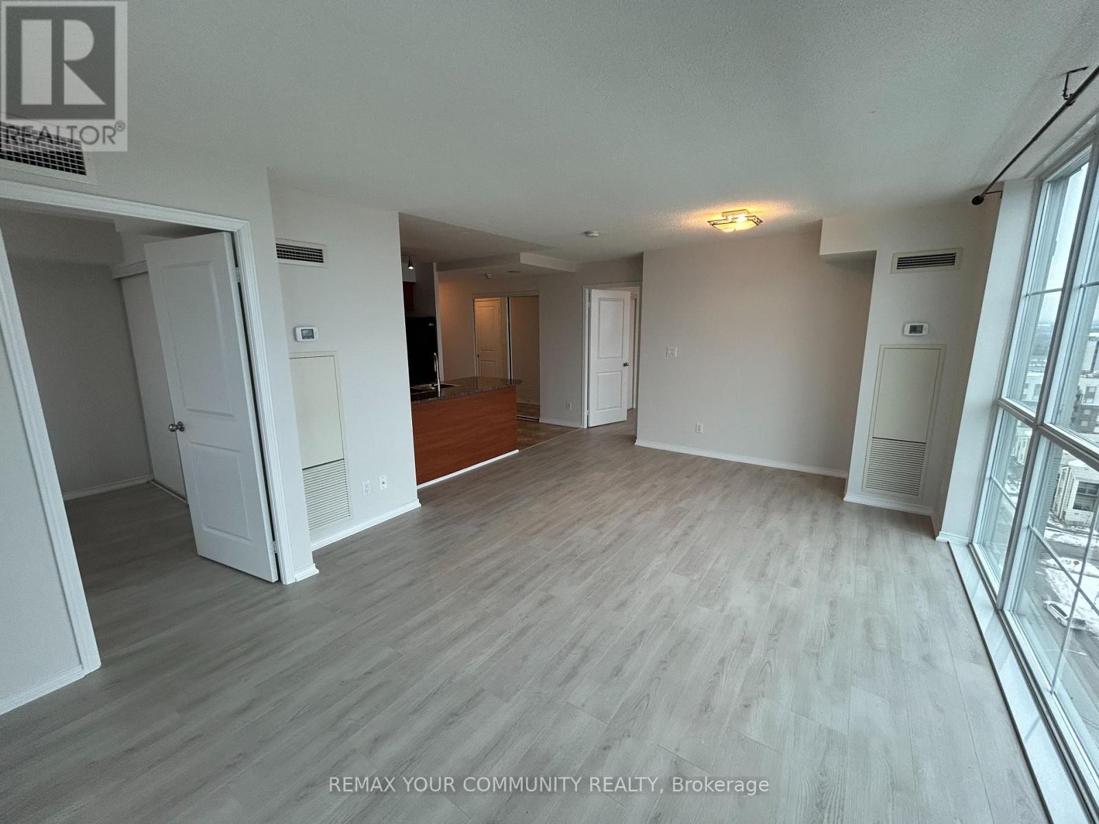 












15C - 8 ROSEBANK DRIVE

,
Toronto (Malvern),




Ontario
M1B5Z3

