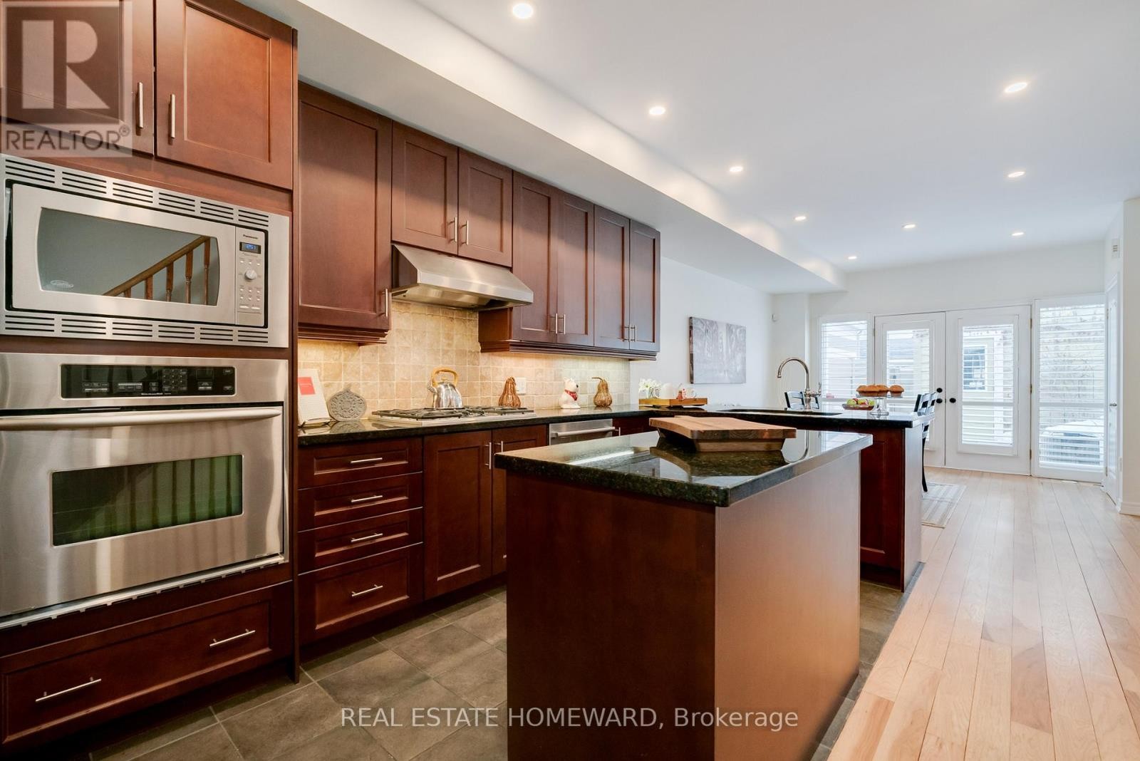 












1848 LAKE SHORE BOULEVARD E

,
Toronto (The Beaches),




Ontario
M4L6S8

