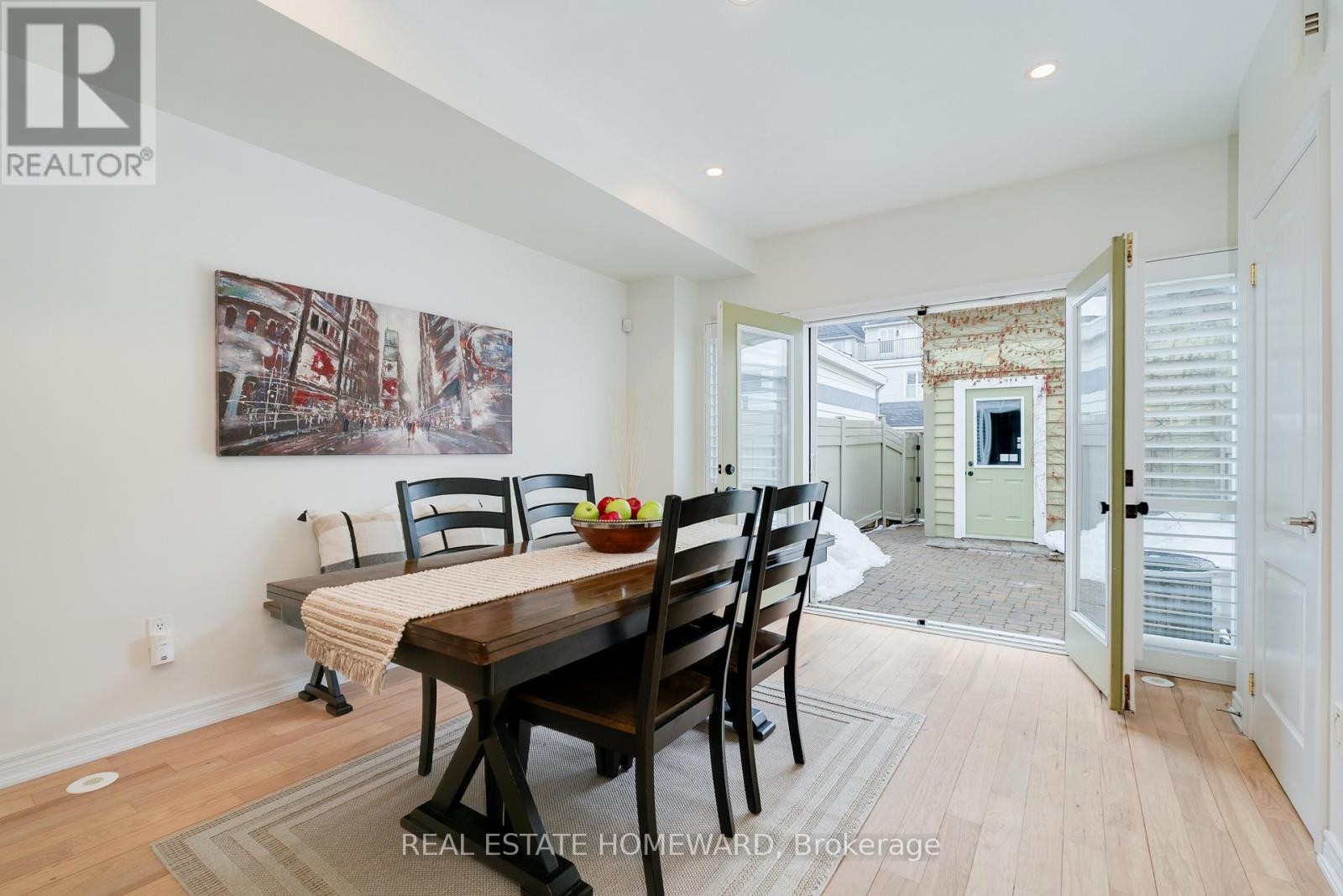 












1848 LAKE SHORE BOULEVARD E

,
Toronto (The Beaches),




Ontario
M4L6S8

