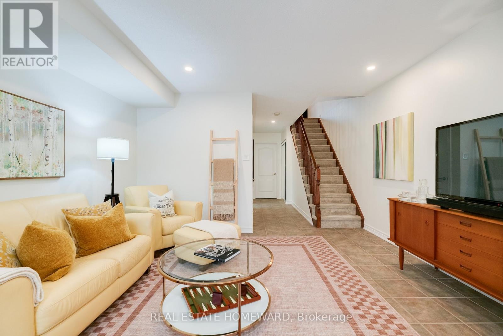 












1848 LAKE SHORE BOULEVARD E

,
Toronto (The Beaches),




Ontario
M4L6S8

