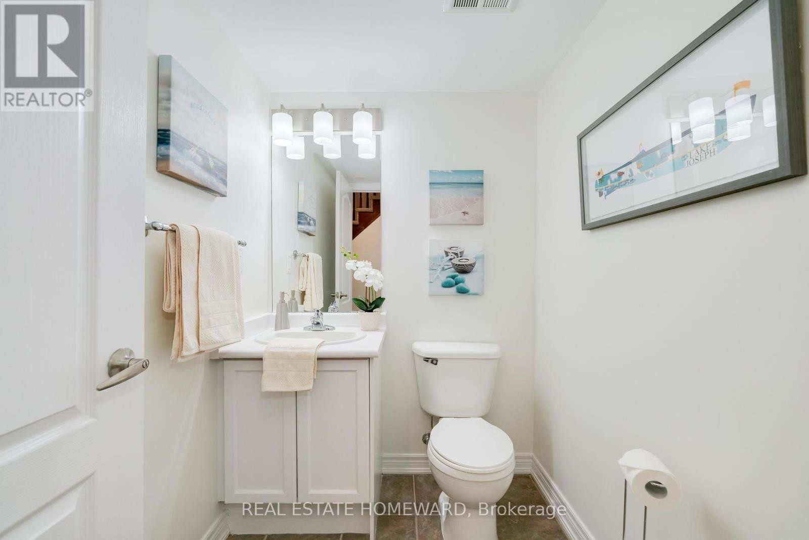 












1848 LAKE SHORE BOULEVARD E

,
Toronto (The Beaches),




Ontario
M4L6S8

