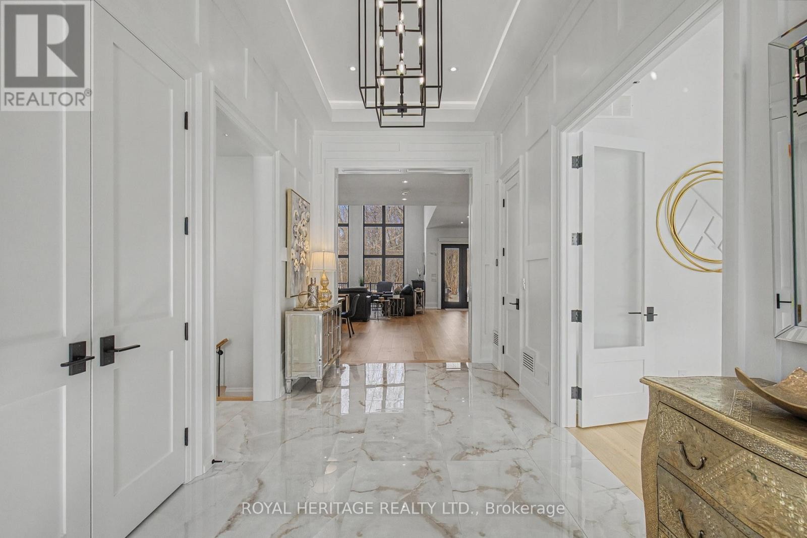 












614 ROSELAWN AVENUE

,
Oshawa (Northwood),




Ontario
L1L1B2

