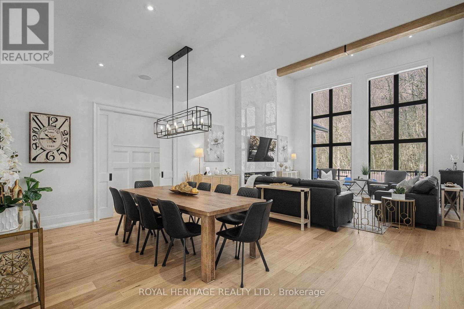 












614 ROSELAWN AVENUE

,
Oshawa (Northwood),




Ontario
L1L1B2

