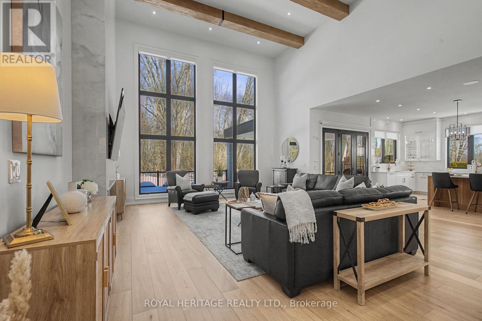 












614 ROSELAWN AVENUE

,
Oshawa (Northwood),




Ontario
L1L1B2

