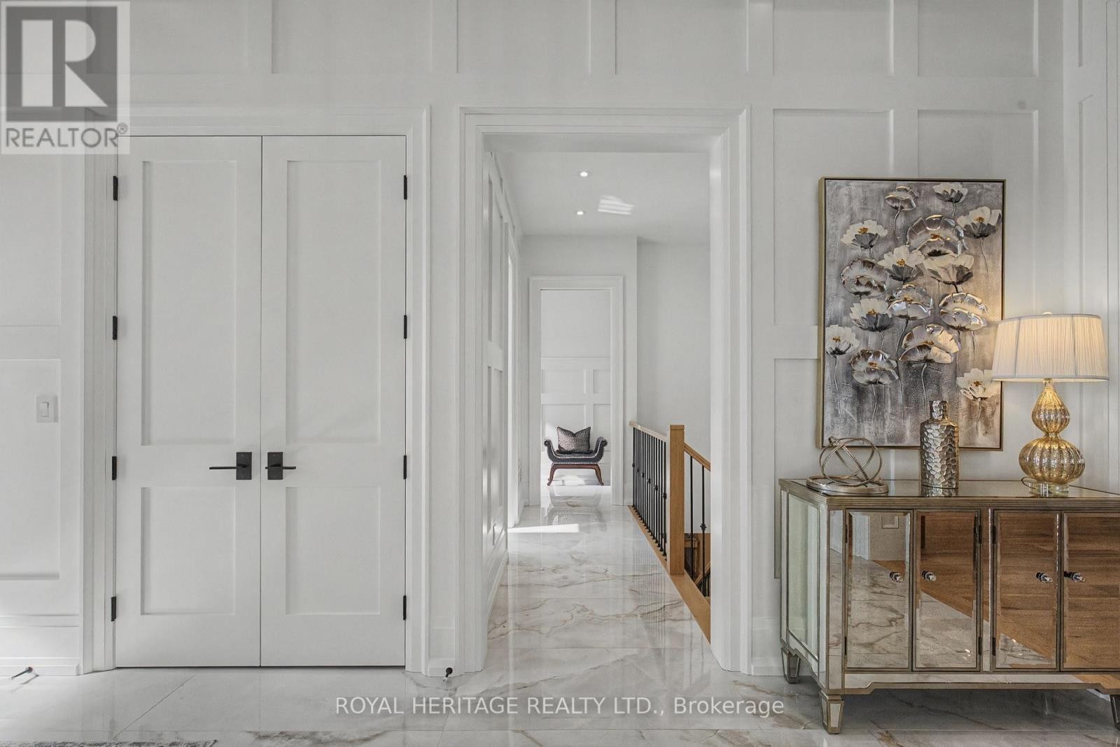 












614 ROSELAWN AVENUE

,
Oshawa (Northwood),




Ontario
L1L1B2

