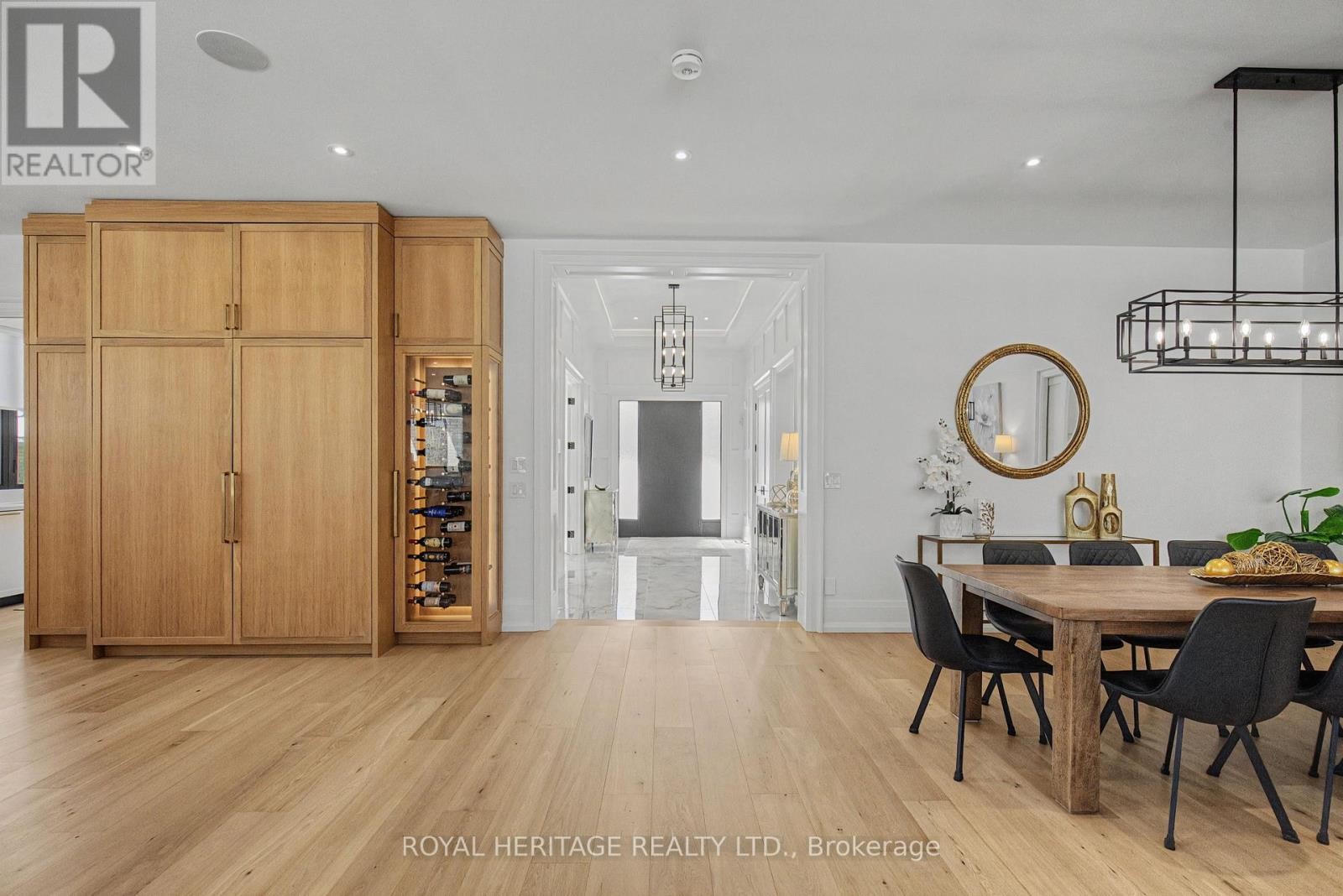 












614 ROSELAWN AVENUE

,
Oshawa (Northwood),




Ontario
L1L1B2

