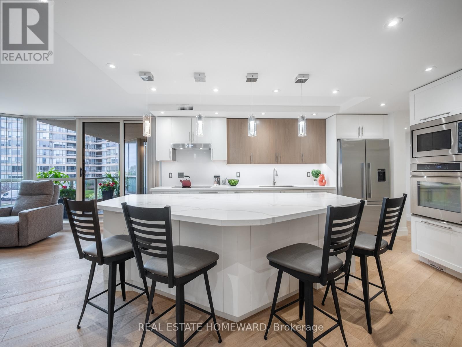 












311 - 20 GUILDWOOD PARKWAY

,
Toronto (Guildwood),




Ontario
M1E5B6

