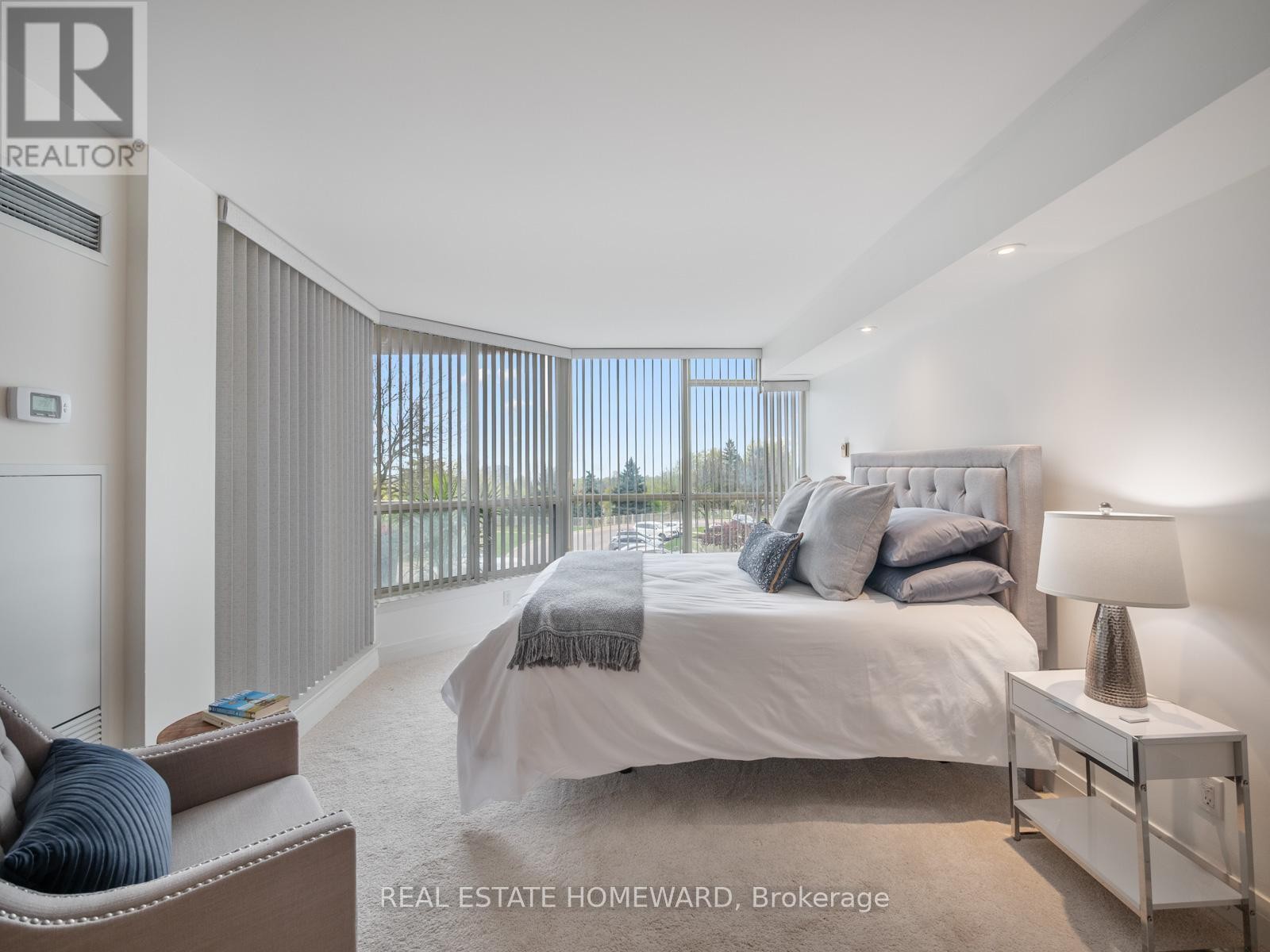 












311 - 20 GUILDWOOD PARKWAY

,
Toronto (Guildwood),




Ontario
M1E5B6

