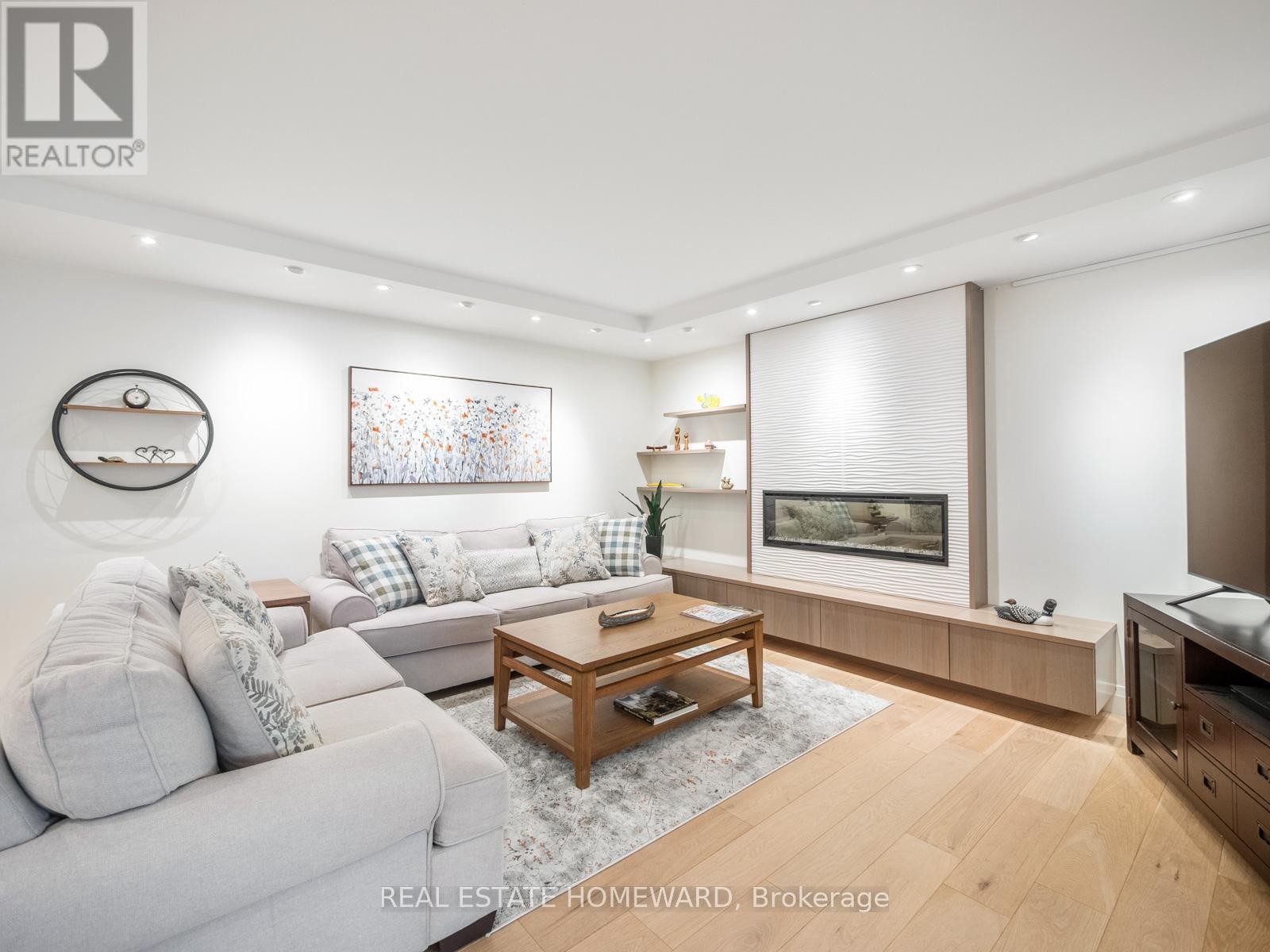 












311 - 20 GUILDWOOD PARKWAY

,
Toronto (Guildwood),




Ontario
M1E5B6

