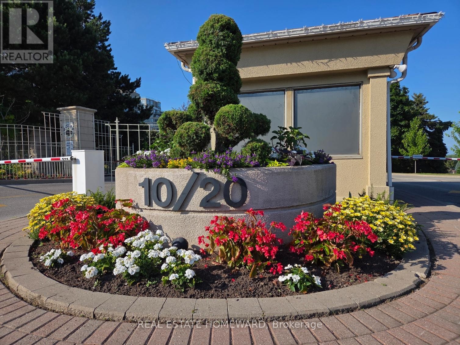 












311 - 20 GUILDWOOD PARKWAY

,
Toronto (Guildwood),




Ontario
M1E5B6

