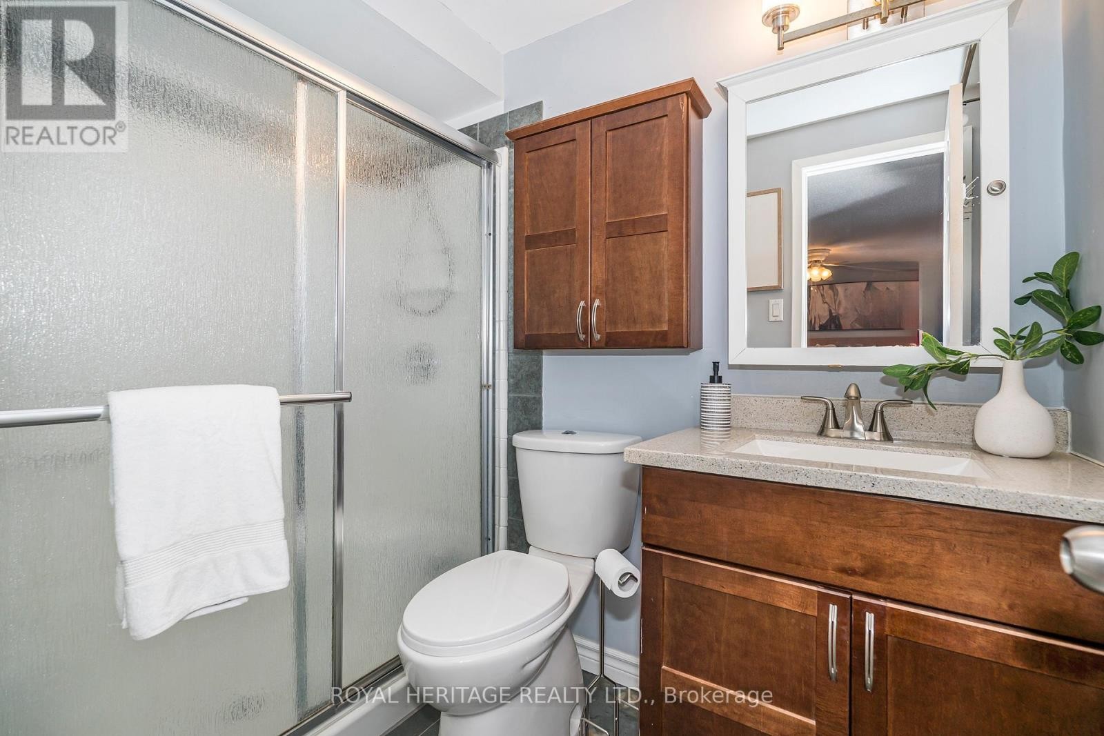 












11 HUMPHREY DRIVE

,
Ajax (South West),




Ontario
L1S4Z8

