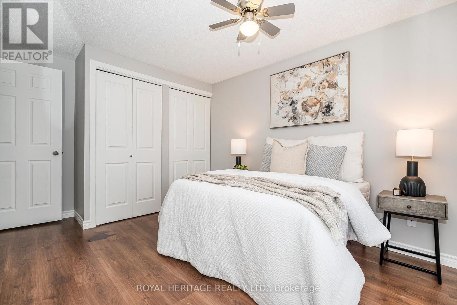 












11 HUMPHREY DRIVE

,
Ajax (South West),




Ontario
L1S4Z8

