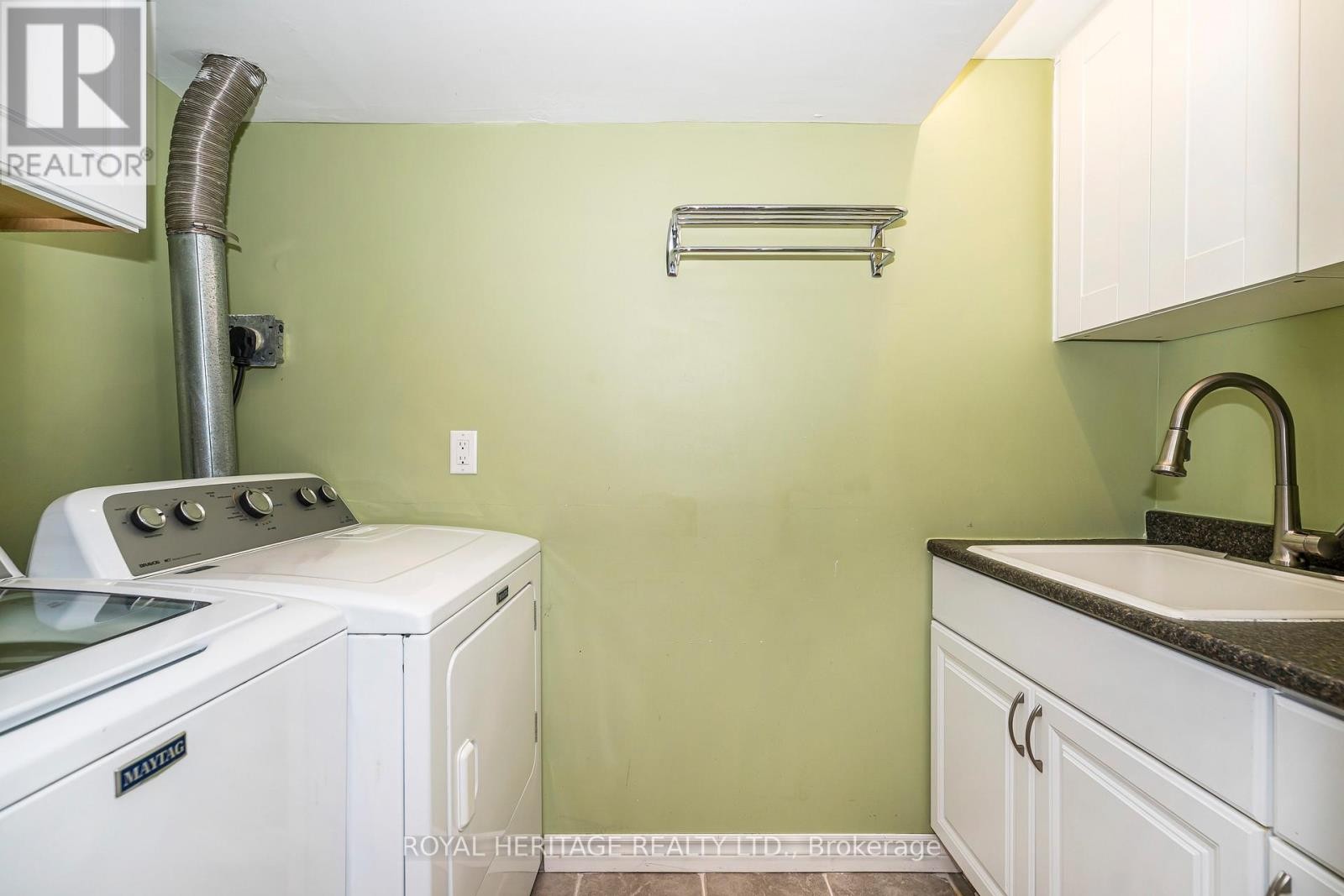 












11 HUMPHREY DRIVE

,
Ajax (South West),




Ontario
L1S4Z8

