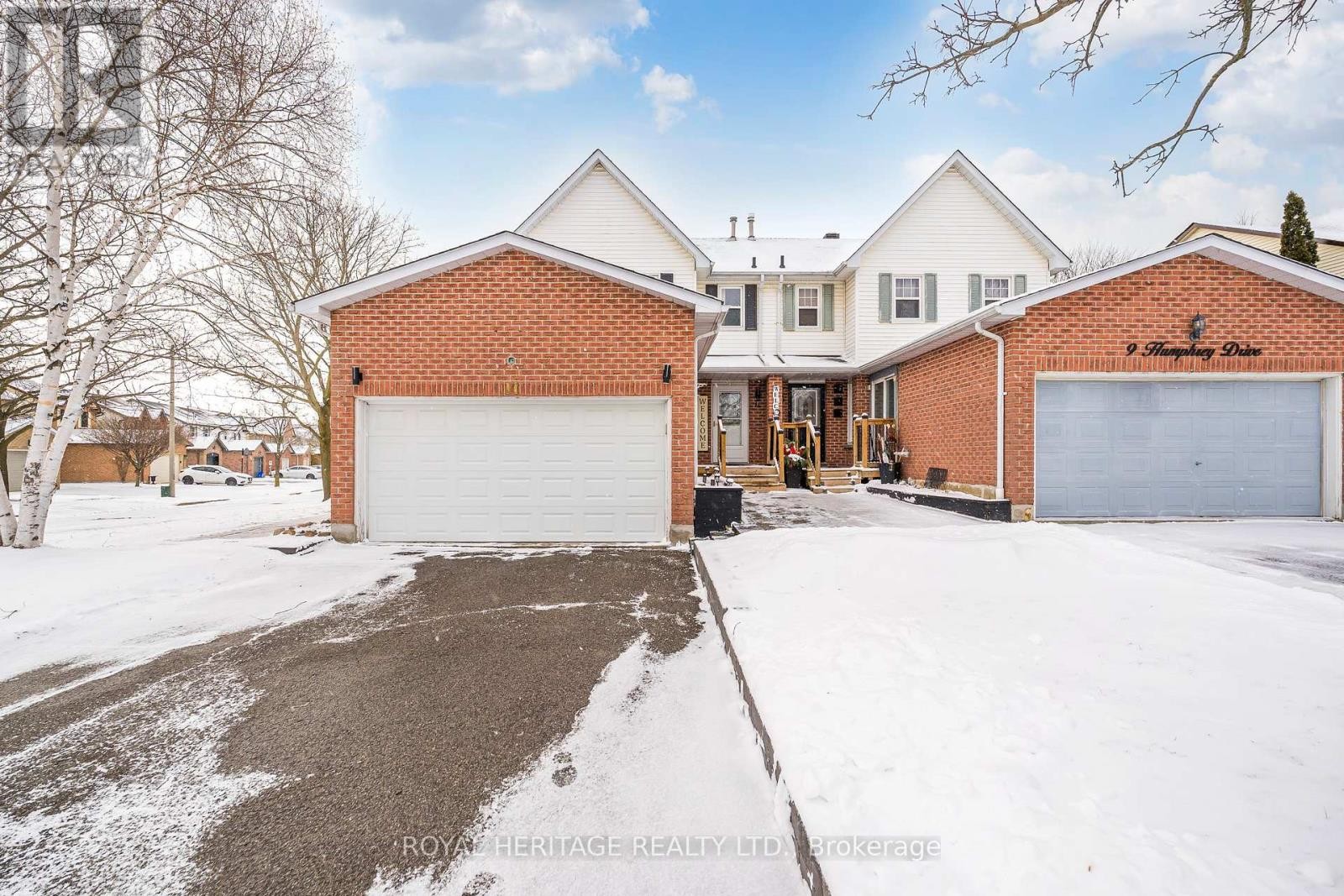 












11 HUMPHREY DRIVE

,
Ajax (South West),




Ontario
L1S4Z8

