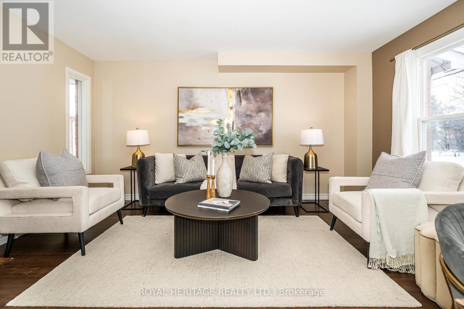 












11 HUMPHREY DRIVE

,
Ajax (South West),




Ontario
L1S4Z8

