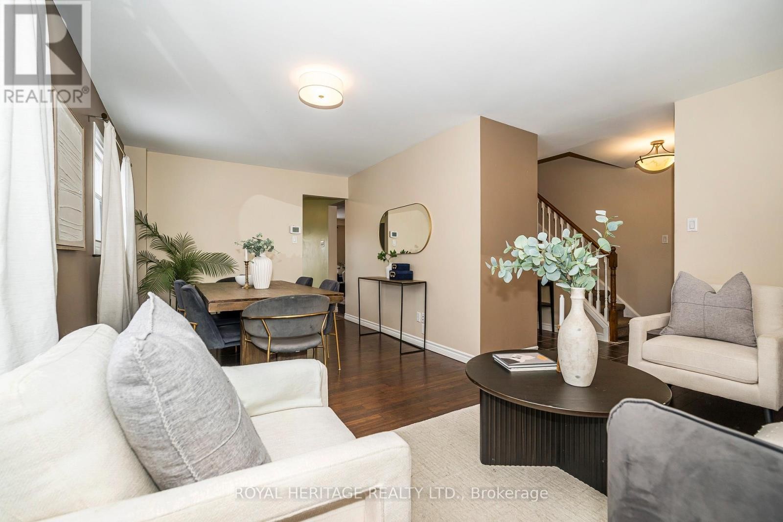 












11 HUMPHREY DRIVE

,
Ajax (South West),




Ontario
L1S4Z8

