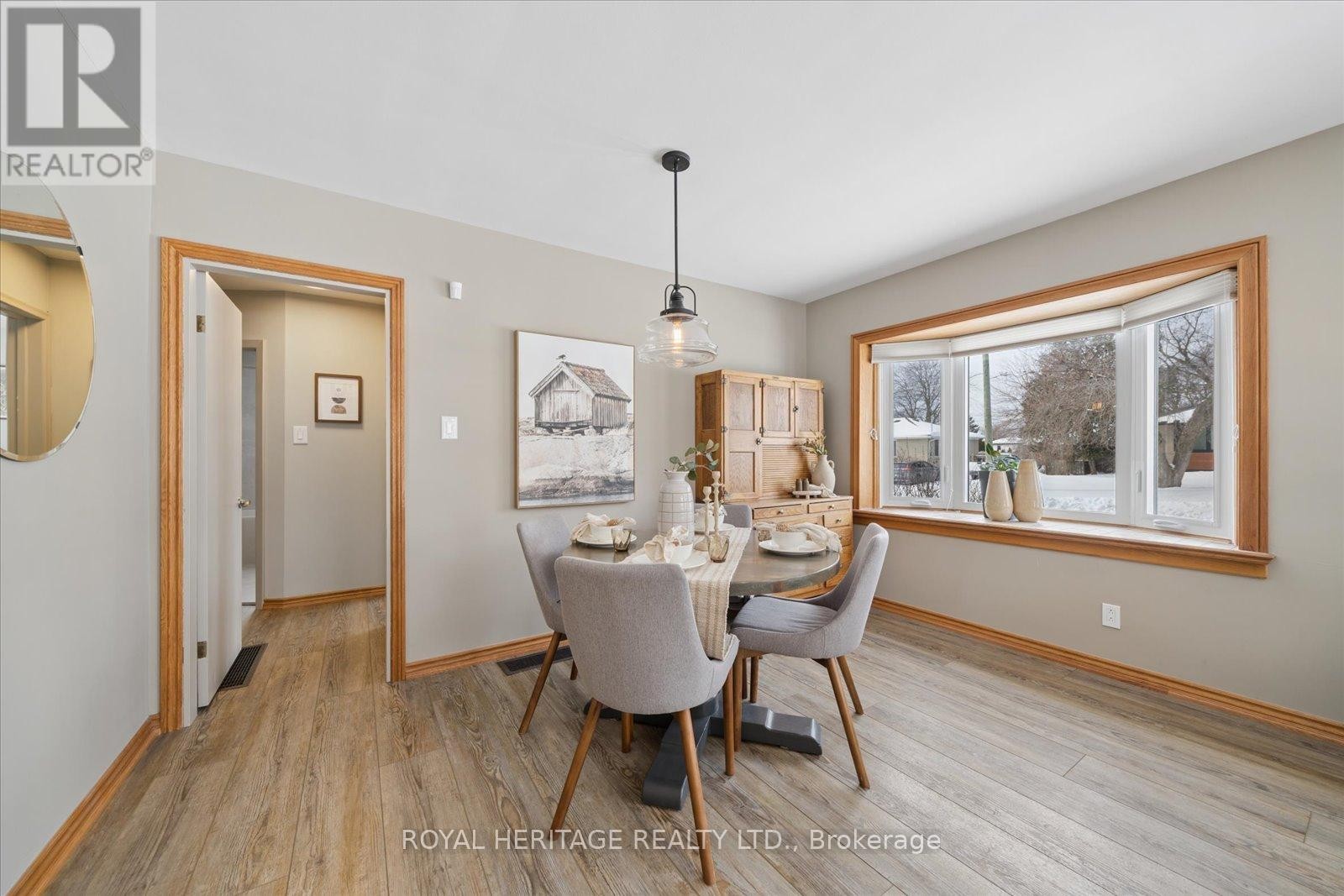 












55 GARSIDE AVENUE

,
Whitby (Brooklin),




Ontario
L1M1A9

