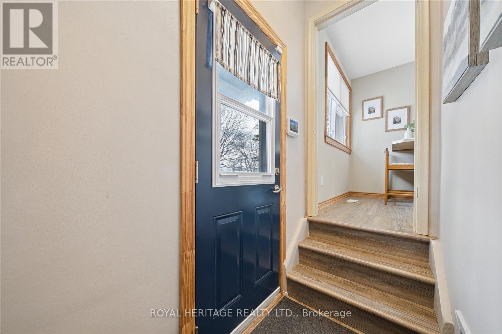 












55 GARSIDE AVENUE

,
Whitby (Brooklin),




Ontario
L1M1A9

