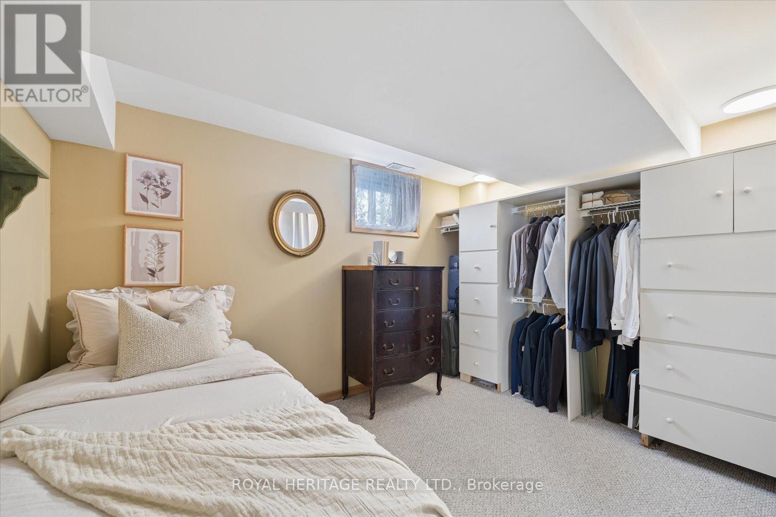 












55 GARSIDE AVENUE

,
Whitby (Brooklin),




Ontario
L1M1A9

